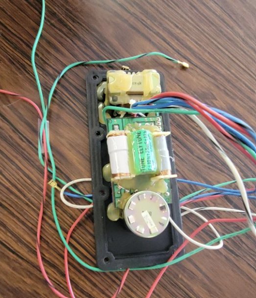 Speaker crossover network board with inductor coils, capacitor and L-pad level control in for repair